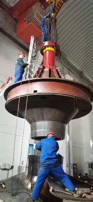 Patrón de diseño vertical Turbina hidroeléctrica con aumento del rendimiento de enfriamiento por aceite y agua