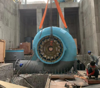 20-200m Cabeza Casilla espiral de acero al carbono Turbina hidráulica con tipo de turbina Francis horizontal