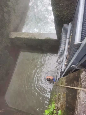 Pantalla de barra de limpieza del rastrillo de la basura de la máquina 0.3-1.5KW del estante de la basura IP55