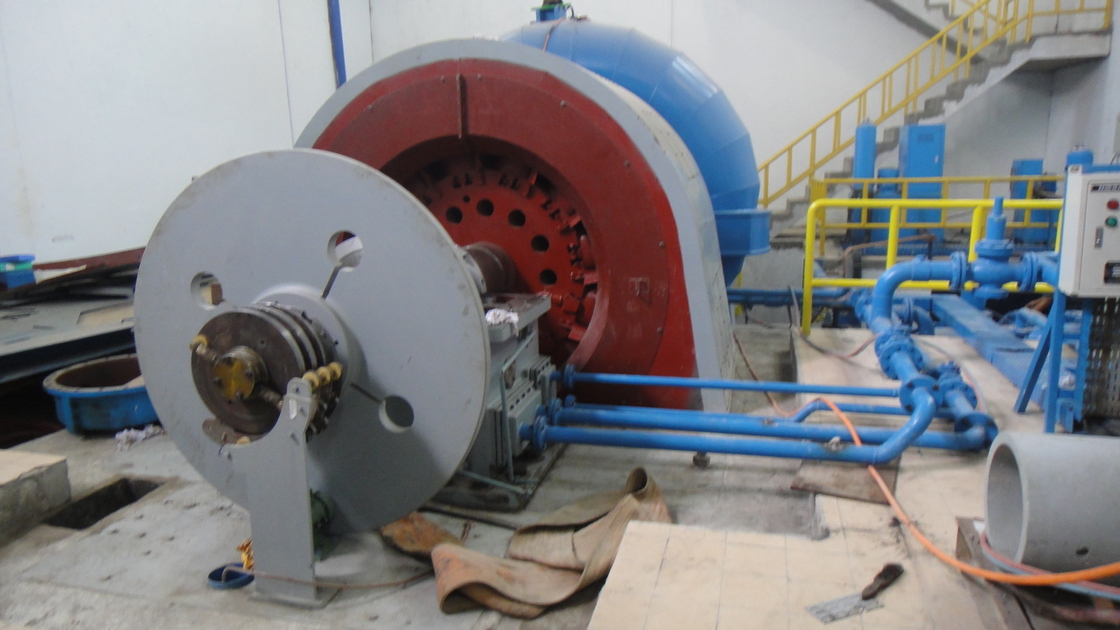 Generadores de turbina hidráulica de enfriamiento por agua para cabezas de alcance 20-200 m y diámetro del rotor 2,5 m