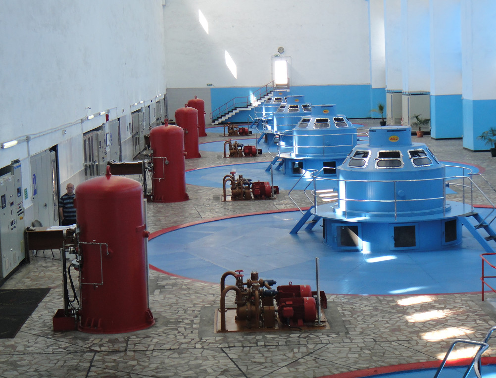Turbina hidráulica vertical de 20 m con cabeza de agua con una capacidad de instalación de 470 kW