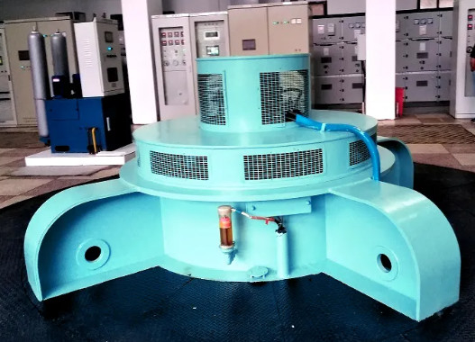 Turbina hidráulica Kaplan con velocidad del generador de 6-20KV y enfriamiento por agua y aceite